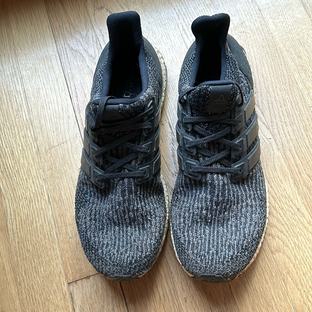 Adidas Ultra Boost endless energy wool shoes, size 10.5, comfortable, EUC